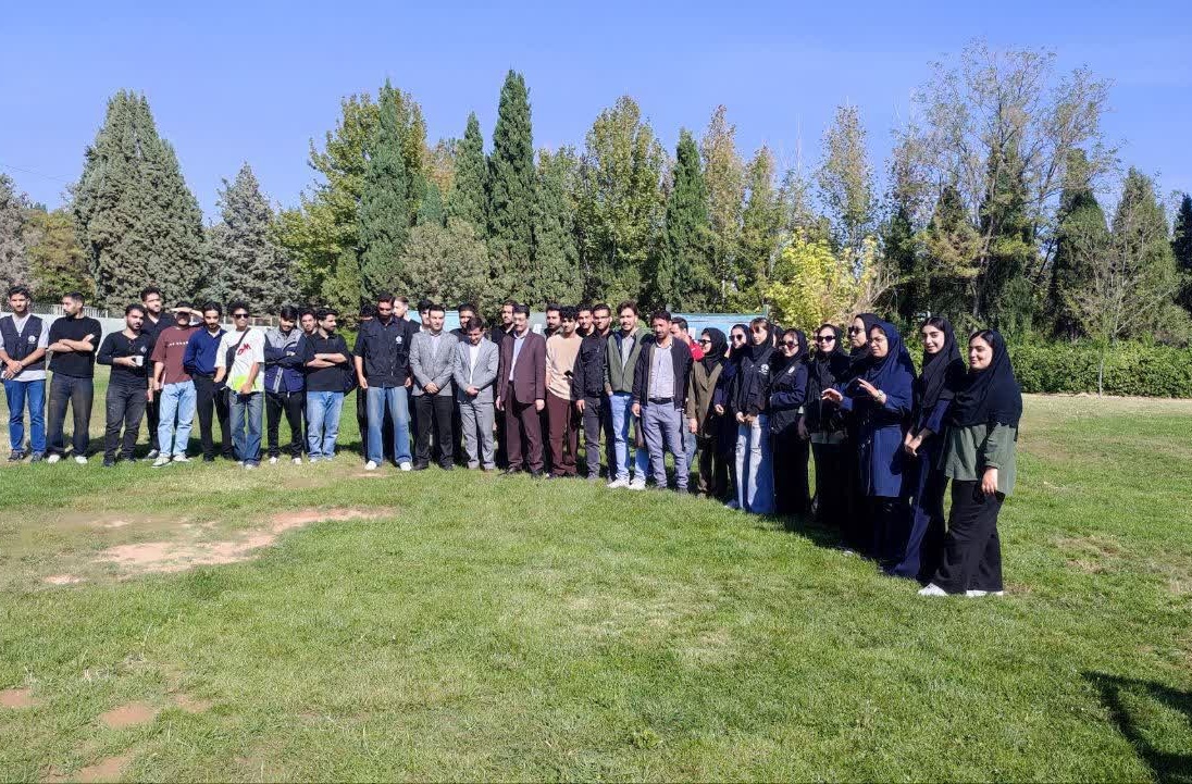 بازدید ریاست مجتمع از برنامه‌های هفته تربیت بدنی